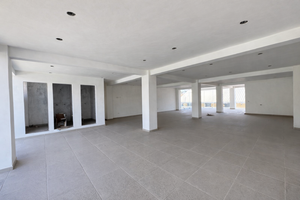 Interior Limpio Con