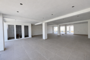 Interior Limpio Con