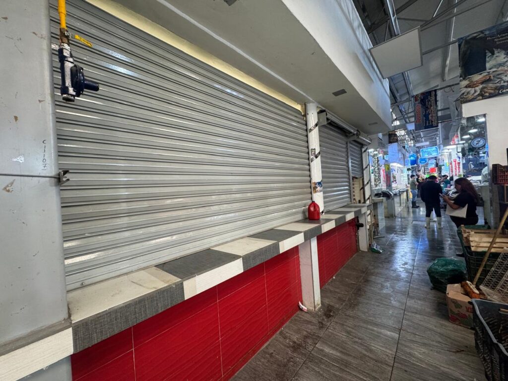 LOCAL MERCADO (2)