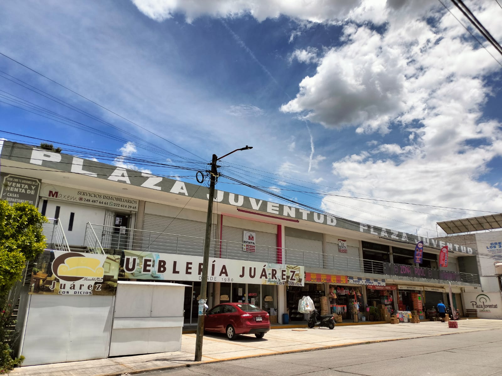 🏢 Local en renta en Plaza Juventud, San Martín Texmelucan